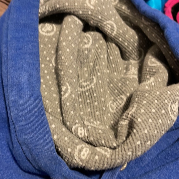 Pink Victoria Secrets Medium Blue university hoodie - Picture 7 of 7